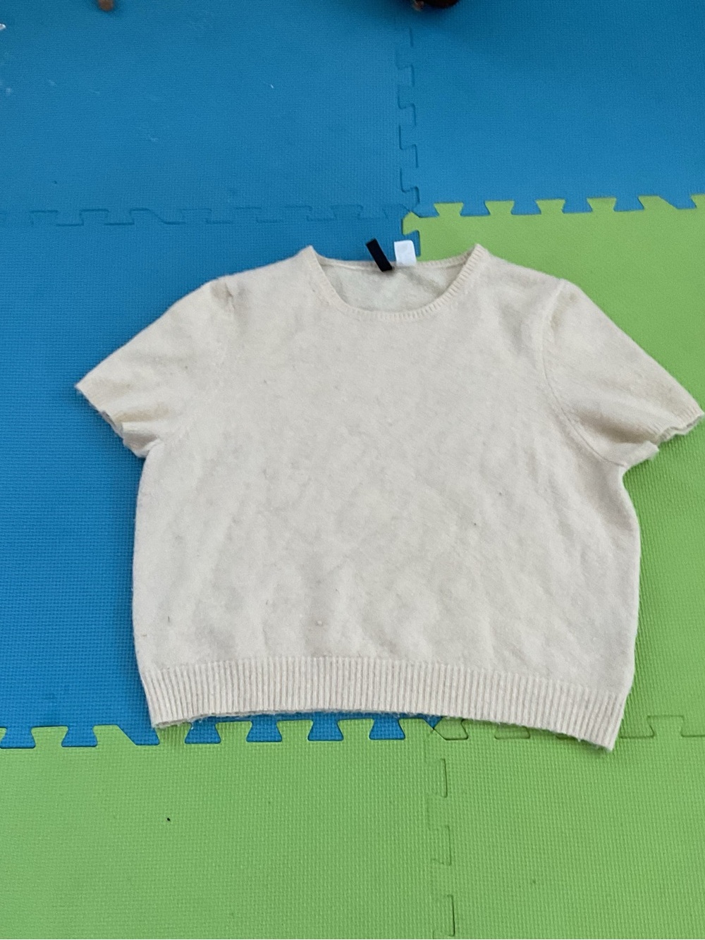 H&M Cream Short Sleeve Knit Sweater Top